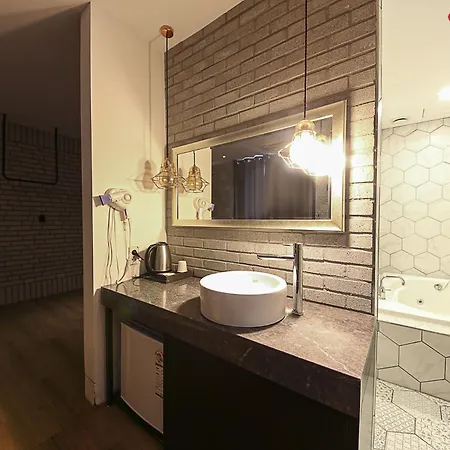 Ignis Hotel